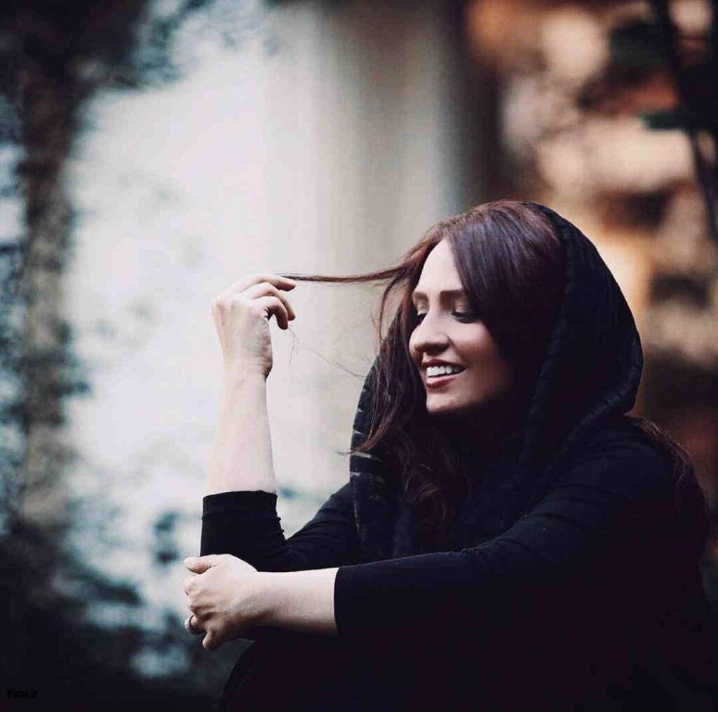 گلاره عباسی