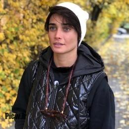 تینا آخوندتبار