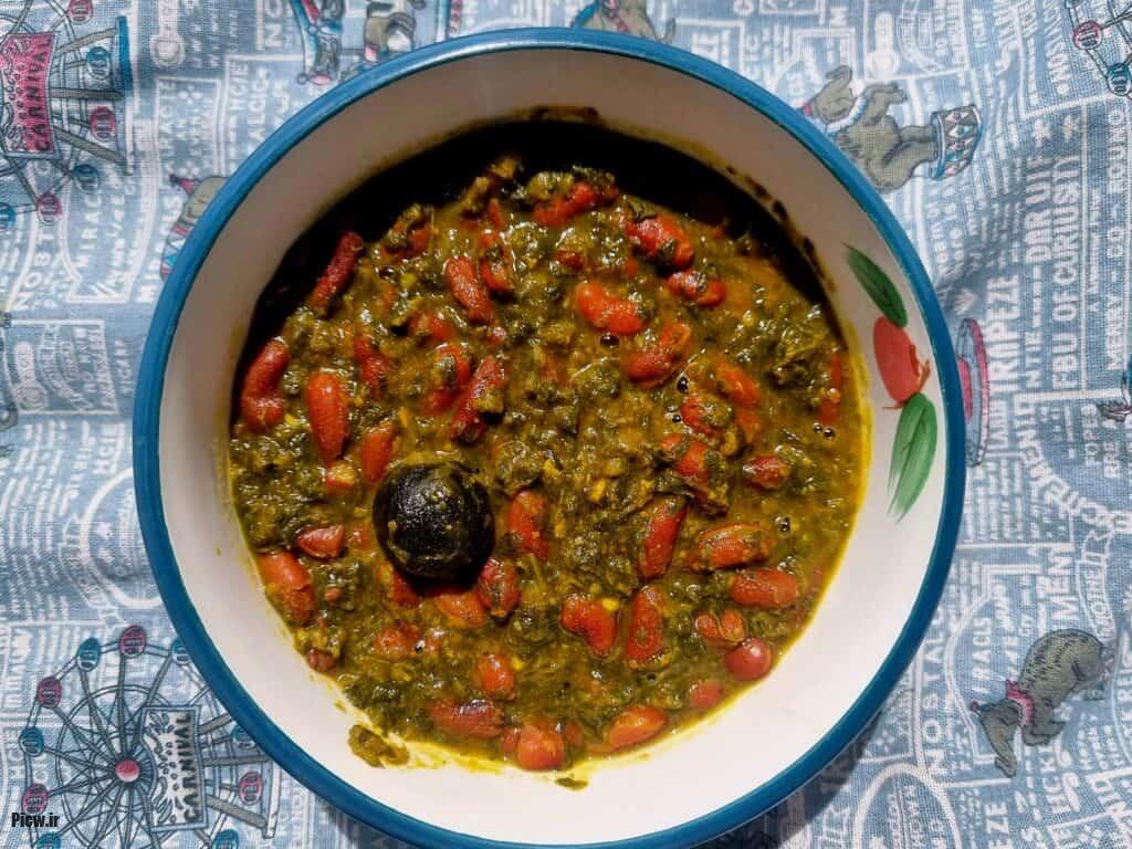 قورمه‌سبزی اصیل ایرانی