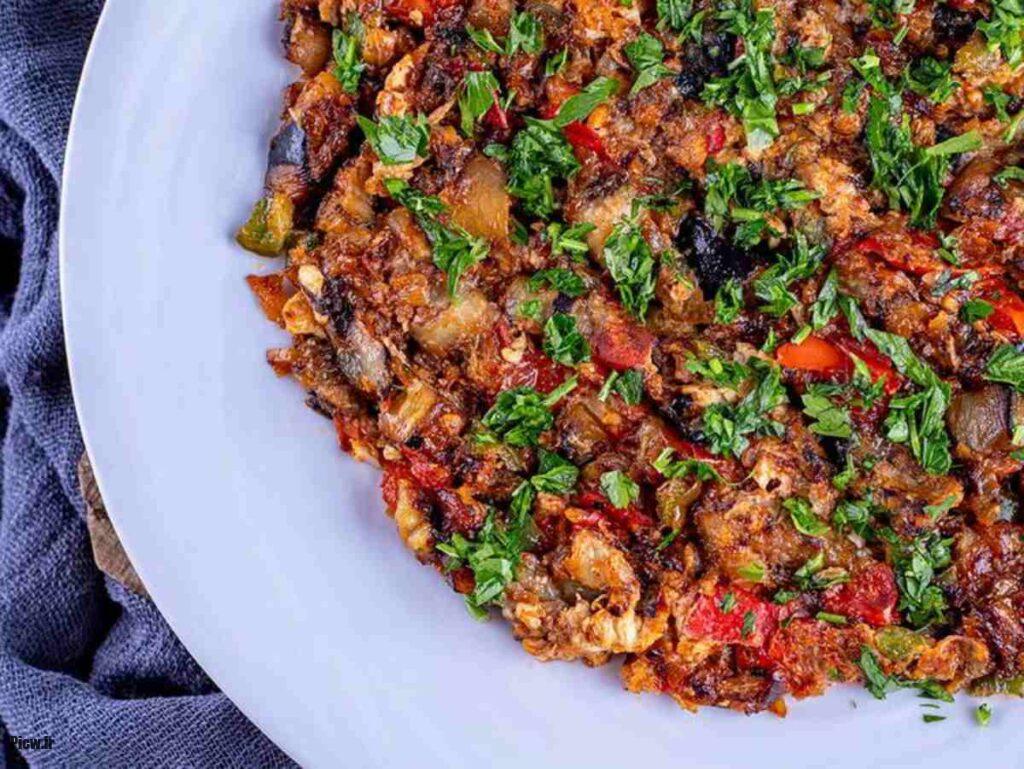 خوراک مرغ و بادمجان