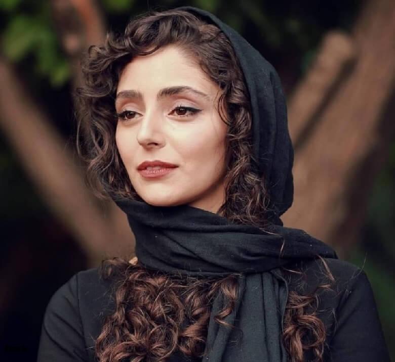 هستی مهدوی فر