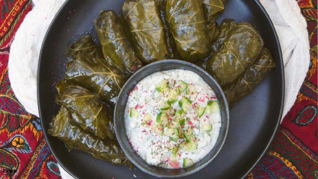 خوراک دلمه برگ مو