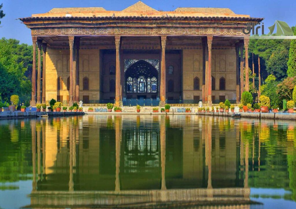 کاخ چهل ستون اصفهان