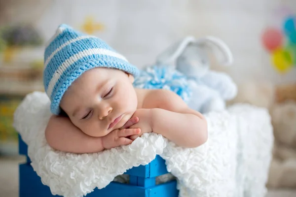 عکس نوزاد دختر و پسر تازه متولد شده