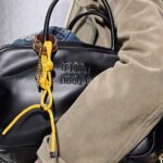 نقش اکسسوری کیف در استایل روزمره ترند امسال