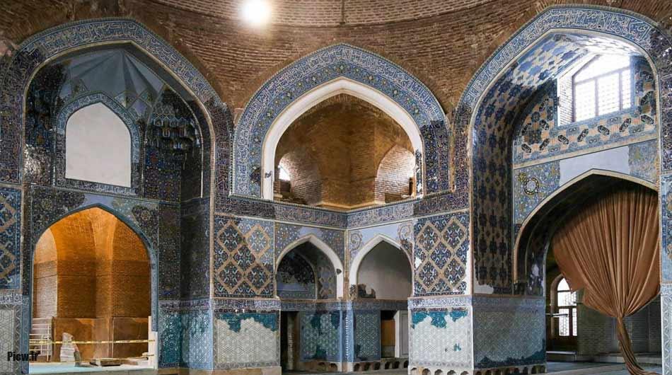 مسجد زیبای کبود