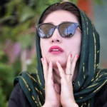 1. مینا ساداتی بازیگر سینما و تلویزیون