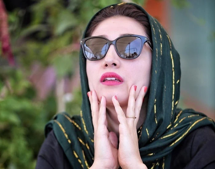 1. مینا ساداتی بازیگر سینما و تلویزیون