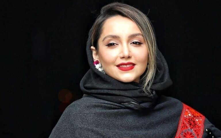 نازنین بیاتی