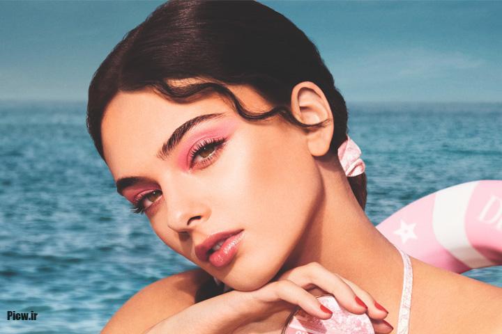 آرایش تابستانی جدید 2025| ترندهای لایت، رنگی و بادوام برای روزهای گرم آرایش تابستانی جدید 2025