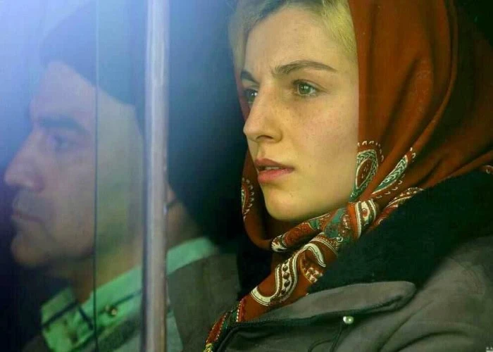3. مهسا حجازی و محسن تنابنده در فیلم جنگ جهانی سوم