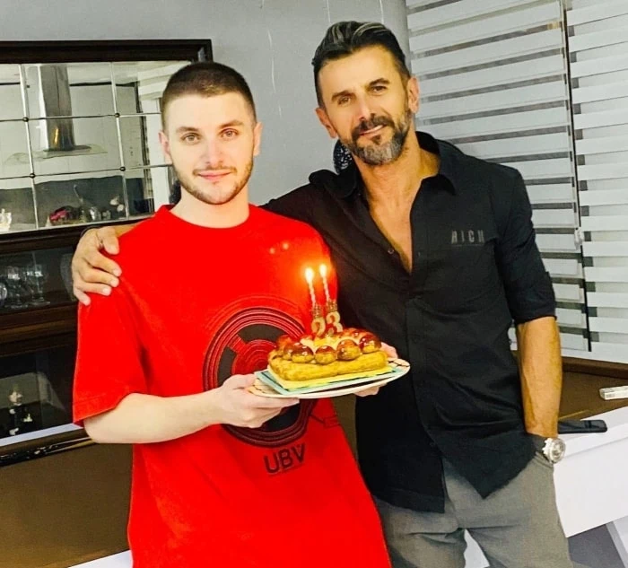 امین حیایی و پسرش دارا