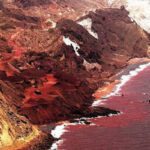 جزیره هرمز؛ خاکهای رنگی و طبیعت بکر