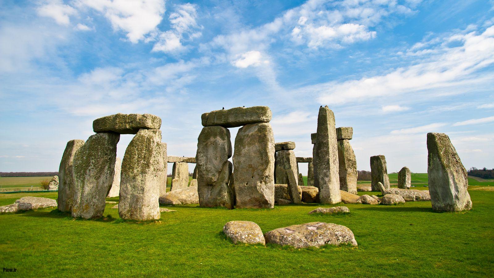 استونهنج؛ بنایی رازآلود در دل دشتهای ویلتشایر skynews stonehenge monument 5691176