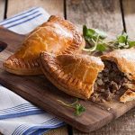 پاستی بریتانیایی؛ پای سنتی کورنوال با طعمی متفاوت