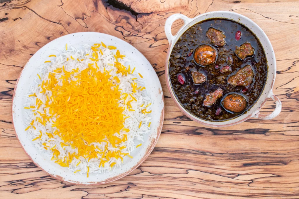 قورمه سبزی