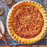 پکان پای آمریکایی؛ پای سنتی با عطر کارامل