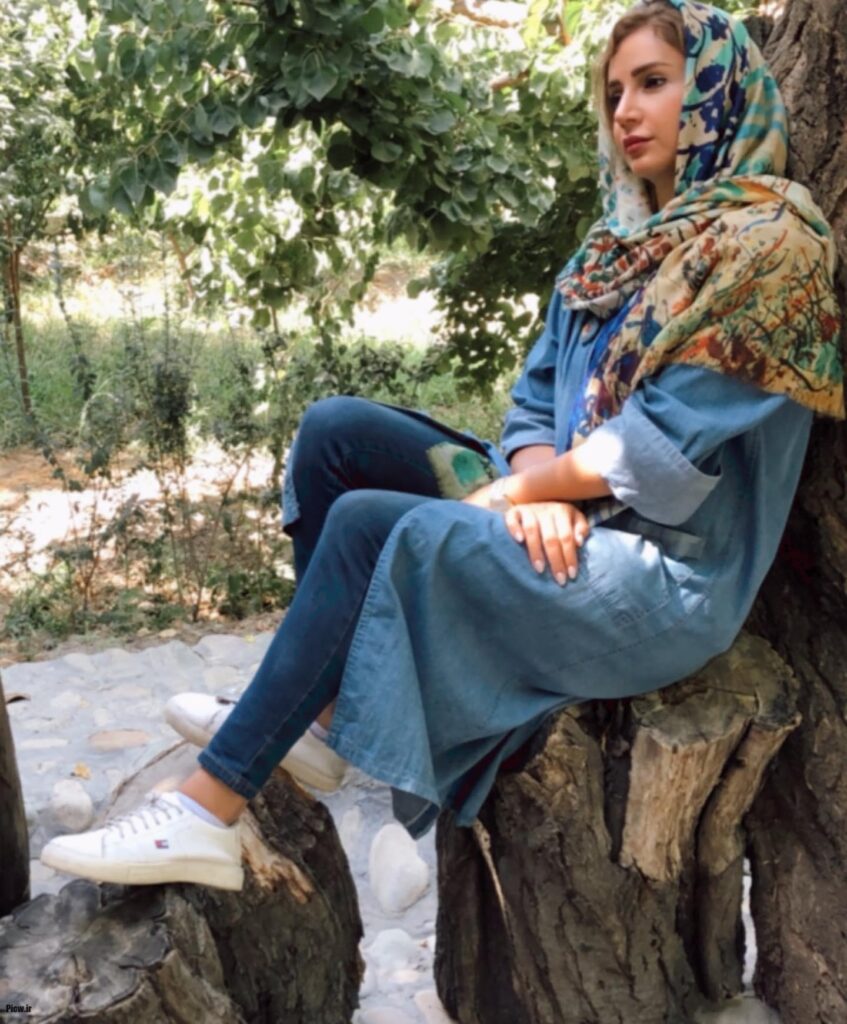 تیپ بیرون شبنم قلی خانی