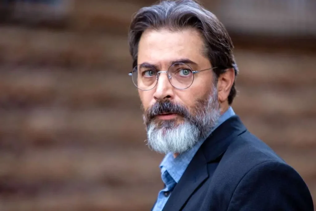 پارسا پیروزفر