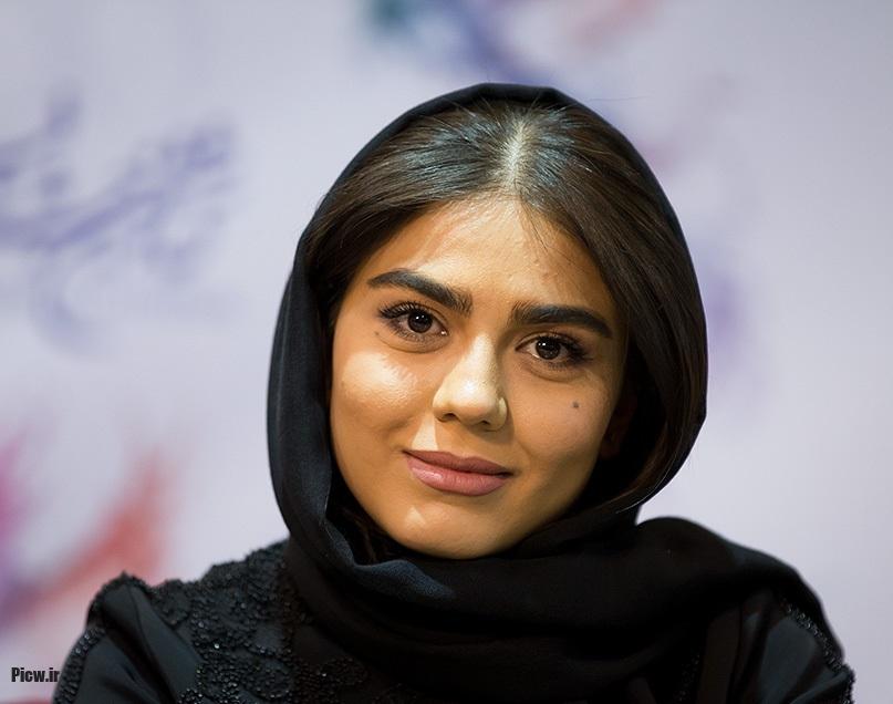 آزاده زارعی