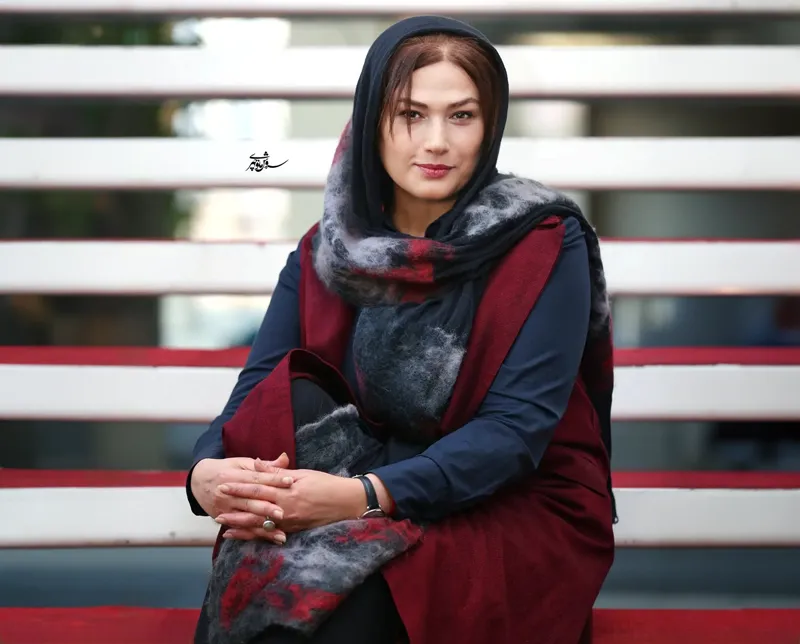لادن مستوفی