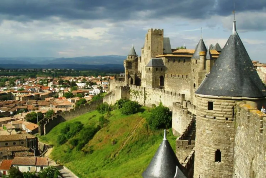 آثار تاریخی قرون وسطی