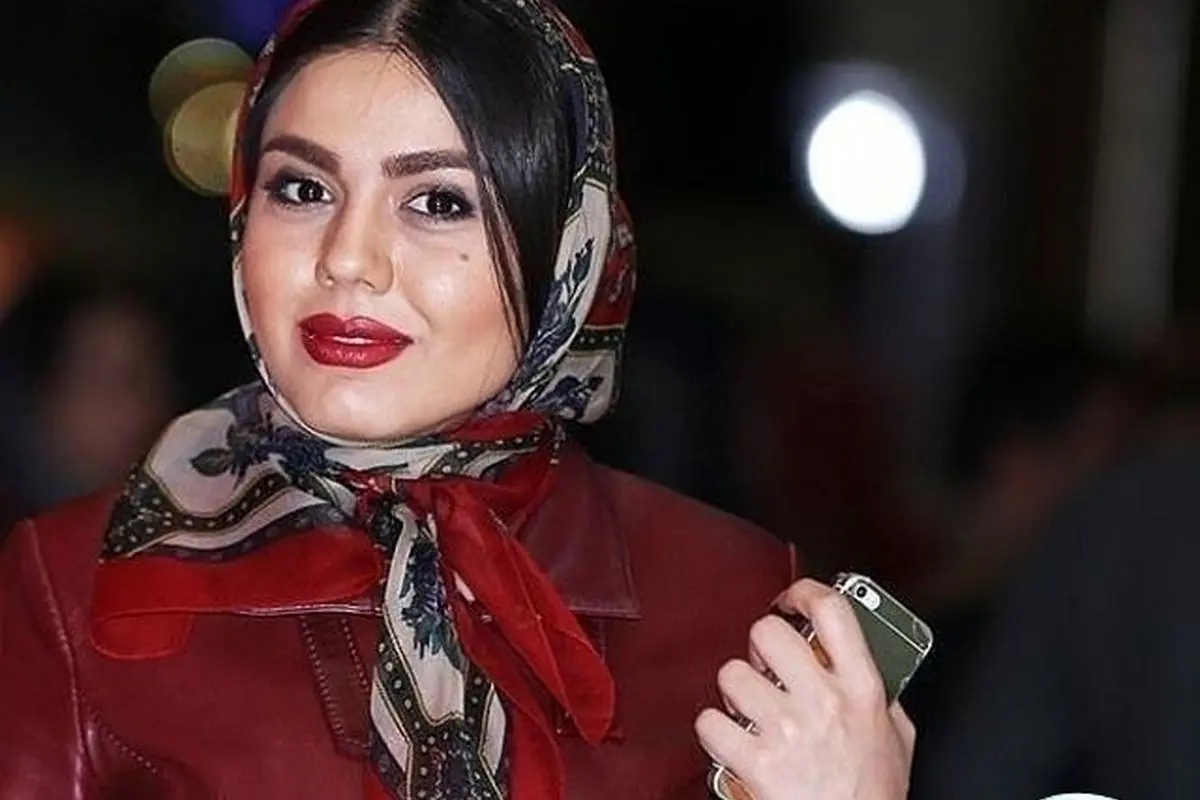 آزاده زارعی