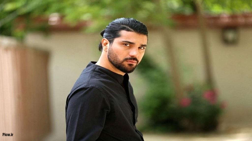 سینا مهرداد