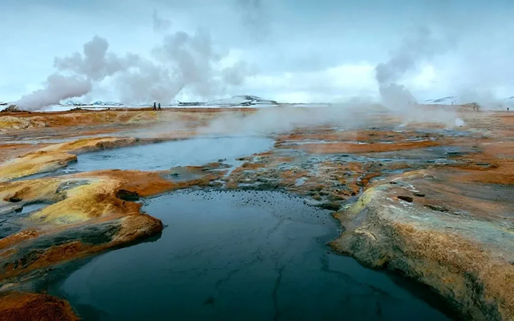چشمه آب گرم سرعین
