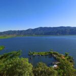 دریاچه زریوار