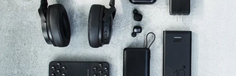 اکسسوری‌های دیجیتال, ساعت هوشمند, زیورآلات متصل, مد و فناوری, فشن آینده, پوشیدنی هوشمند, استایل مدرن, مد پایدار, تکنولوژی در مد, فشن دیجیتال