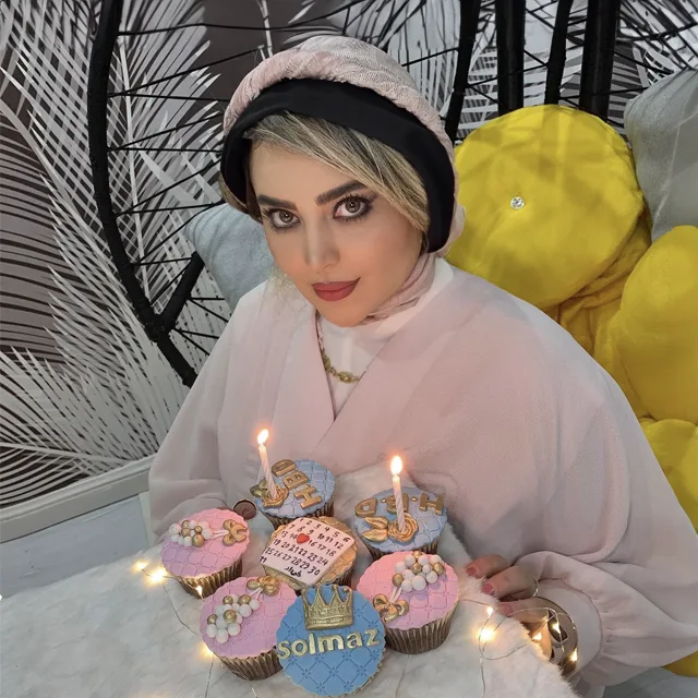 سولماز آقمقانی