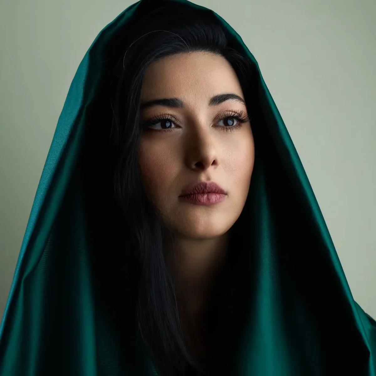 زهرا سزاوار