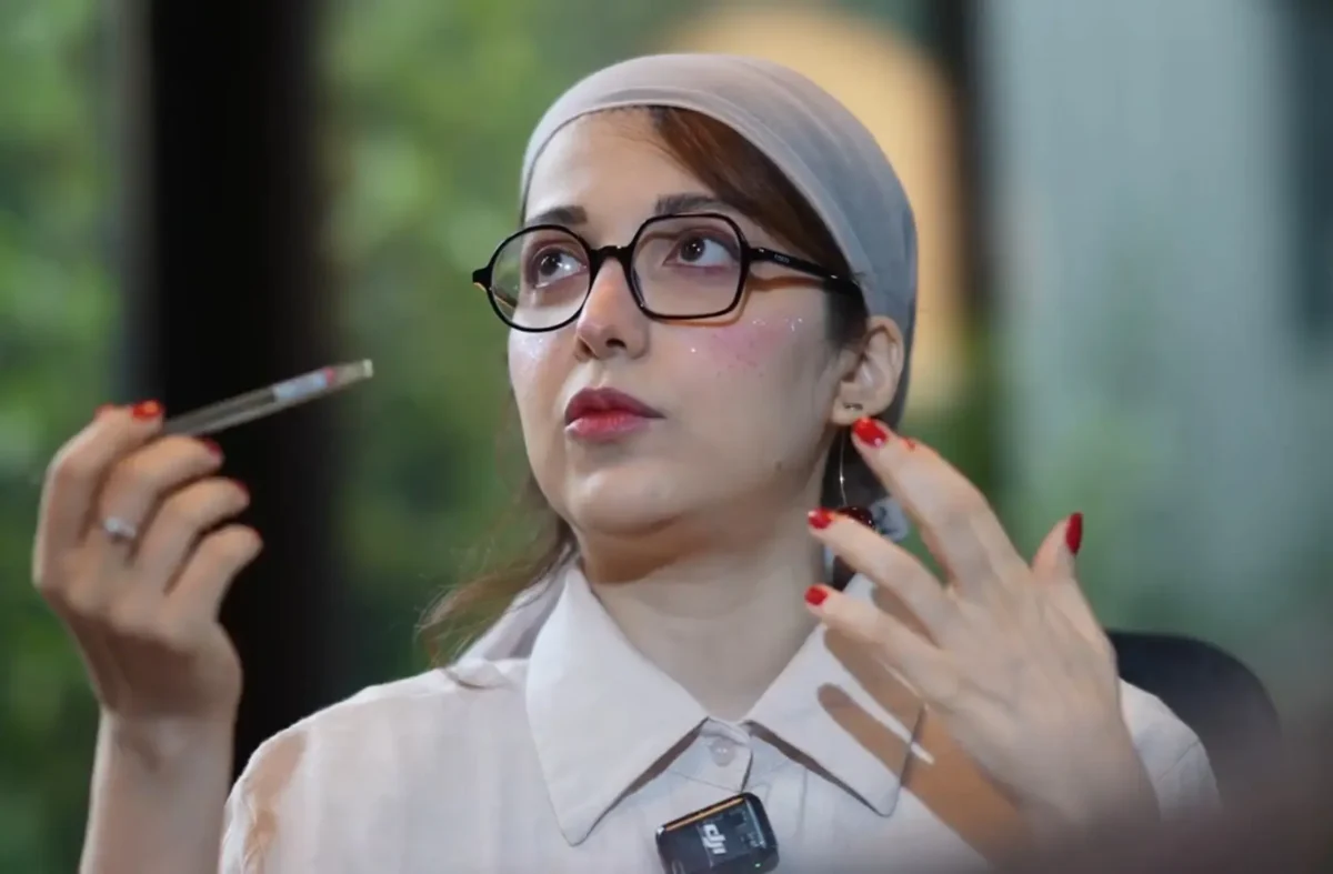 روشنک گرامی