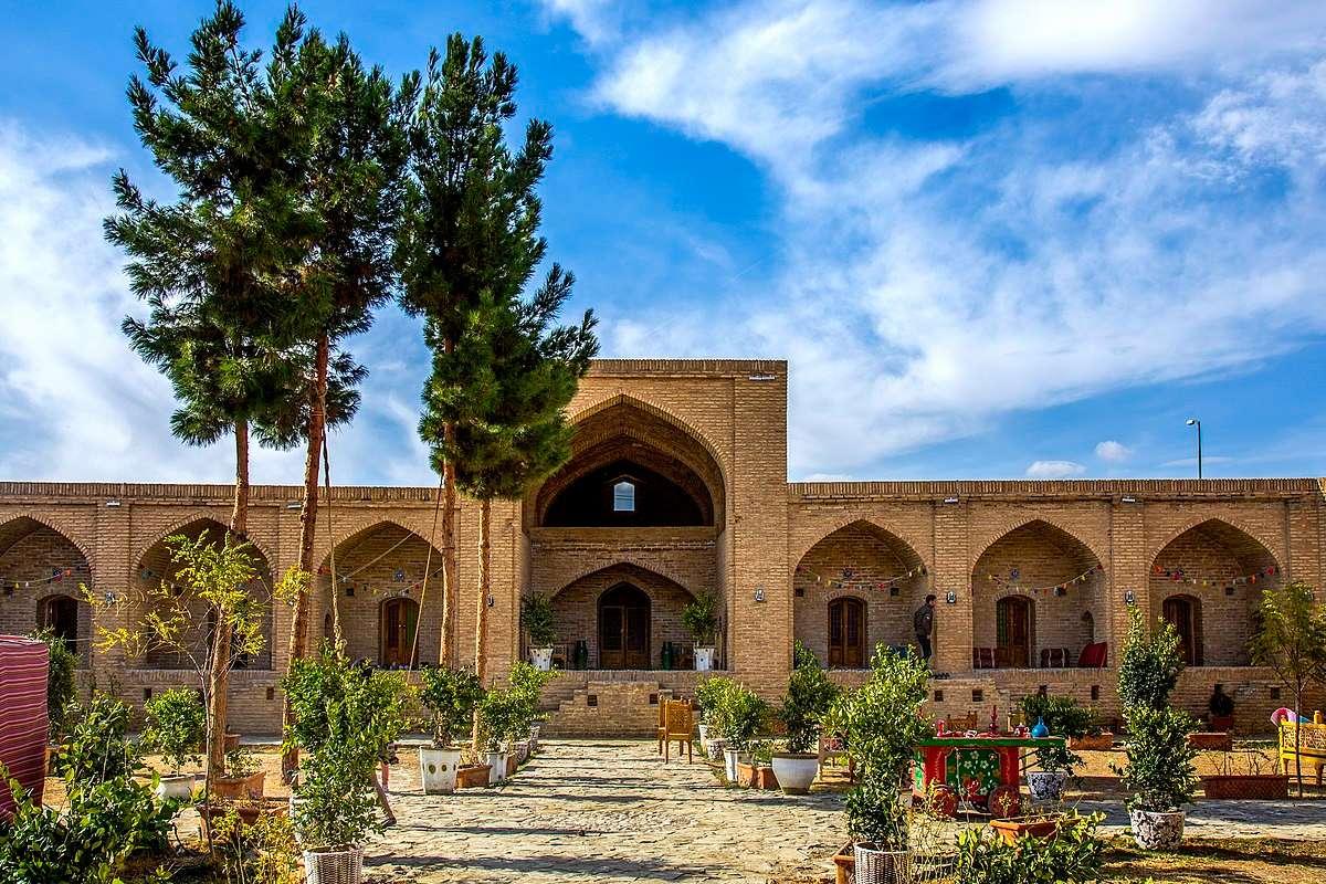 کاروانسرای عباسی