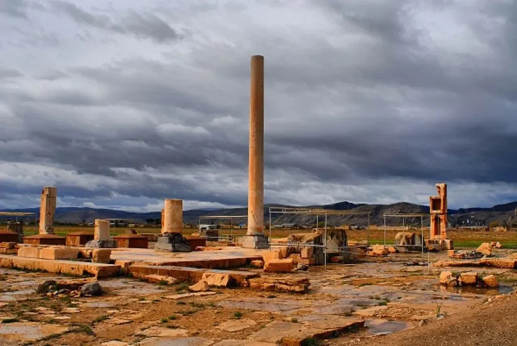 شکوه پاسارگاد