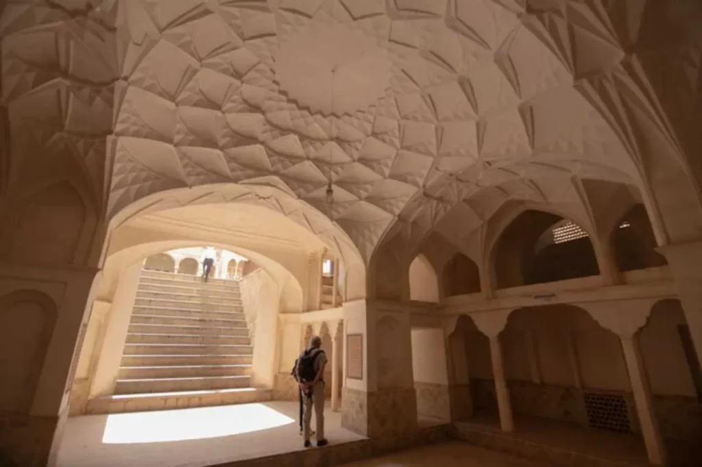 خانه طباطباییها