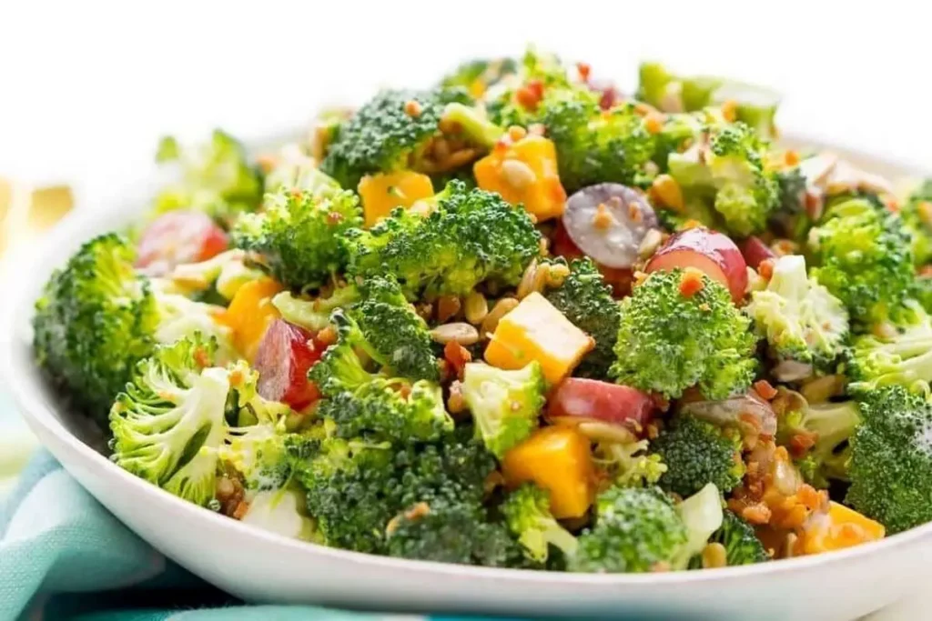 سالاد کلم بروکلی