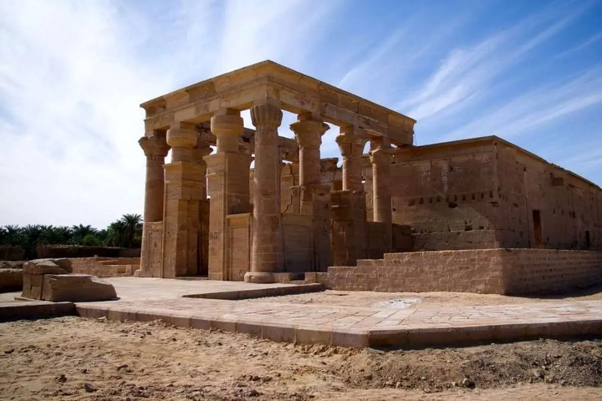 نفوذ فرهنگ ایرانی